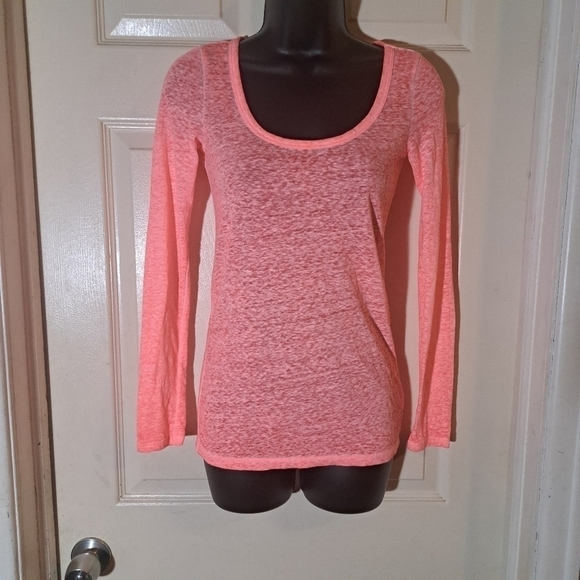 American eagle outfitters long sleeve T-shirt XS - Picture 1 of 4